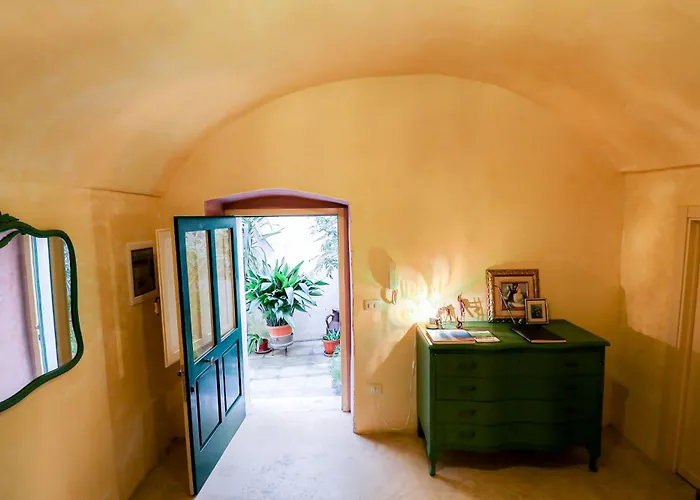 Semesterbostad Luna E Basilico By Casa Di Marco Parabita