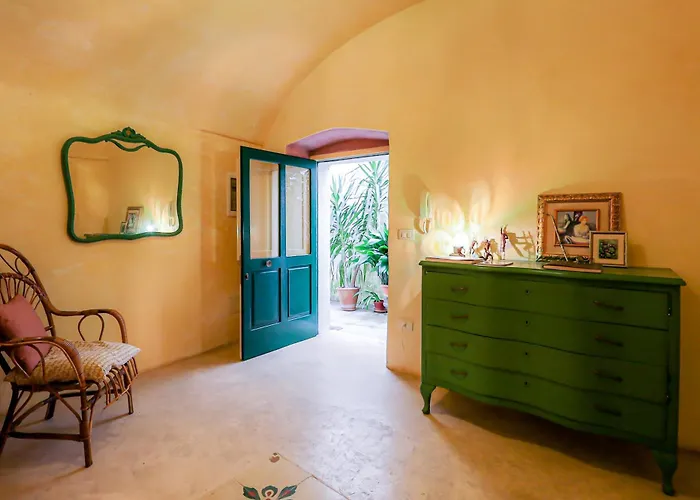 Luna E Basilico By Casa Di Marco * Parabita