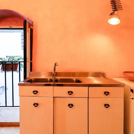 Holiday home Luna E Basilico By Casa Di Marco Ap6 *