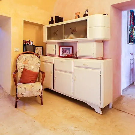 Luna E Basilico By Casa Di Marco * Parabita